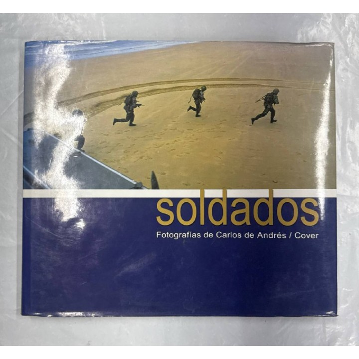 SOLDADOS -  Carmen Gallardo